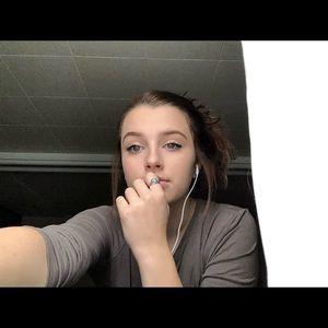 Meet your Posher, Isabella